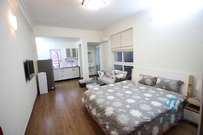 Bright and clean studio apartment for rent on Xuan Dieu, Tay Ho, Hanoi